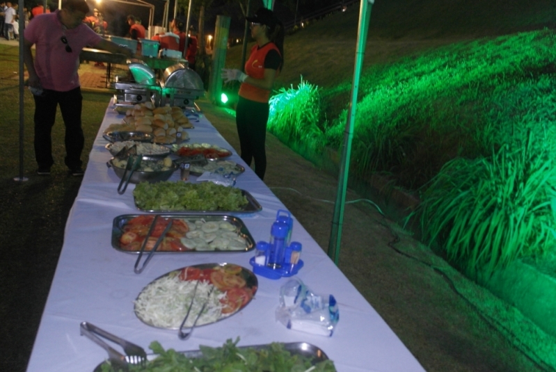 Onde Encontro Festas a Domicílio com Saladas e Bebidas Francisco Morato - Festa de Churrasco com Churrasqueiro em Empresas