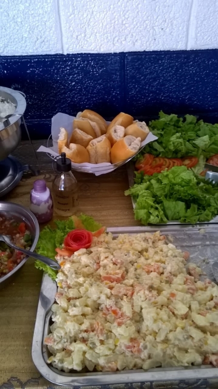 Serviço de Buffet de Churrasco e Saladas Preço Vila Matilde - Serviço de Buffet de Churrasco para 150 Pessoas